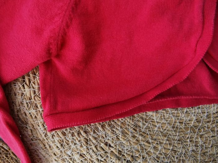 Gilet boléro 👣 rouge rosé, 18 mois, obaïbi - photo numéro 3