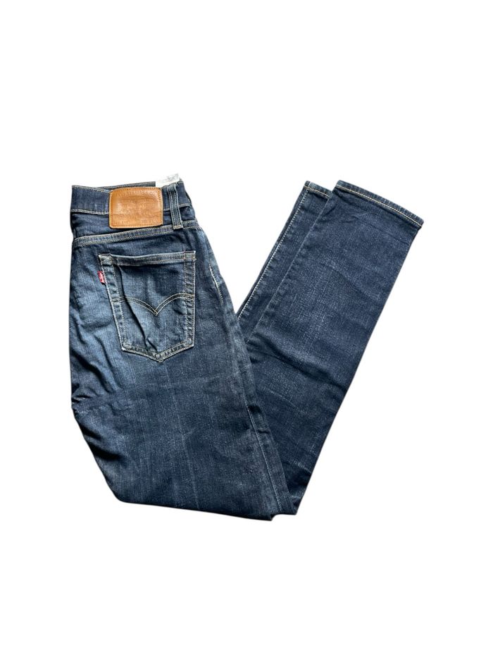 Jean Levi’s vintage couleur Bleu Brut avec couture jaune coupe 510 - Taille W 29 L32 - photo numéro 2