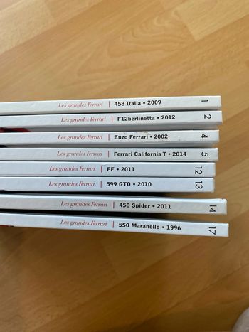 Lot de 8 livres les grandes ferrari