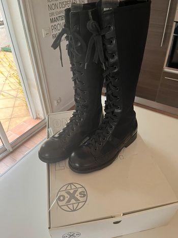Magnifiques bottes noires hautes cuir italien de qualité comme neuves OXS