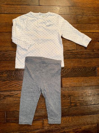 T-shirt Kiabi et legging obaibi  12 mois