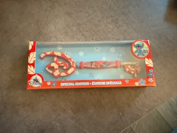 Clef disney store Stitch
