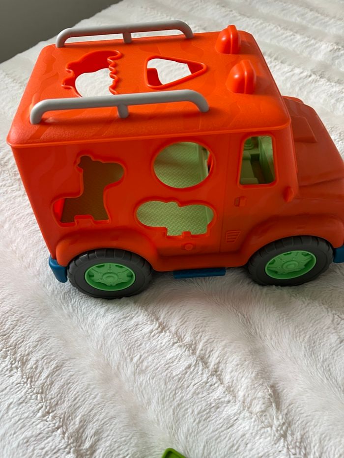 Jeep boîte à formes - photo numéro 3