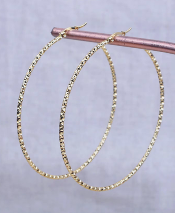 Créoles rondes ciselées 75 mm dorées à l'or fin 14 carats