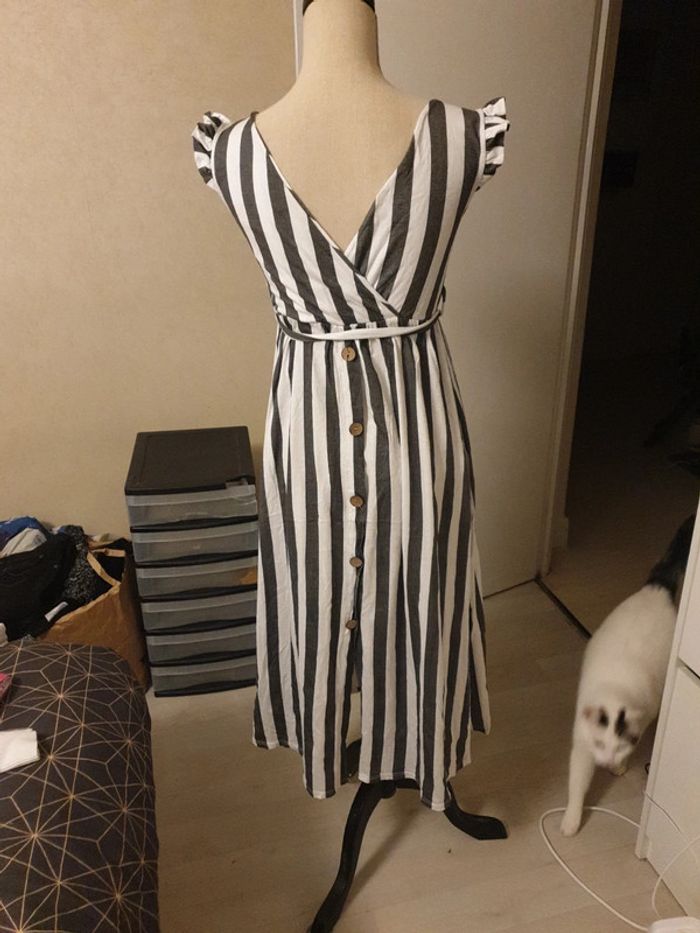 Robe a rayures - photo numéro 3