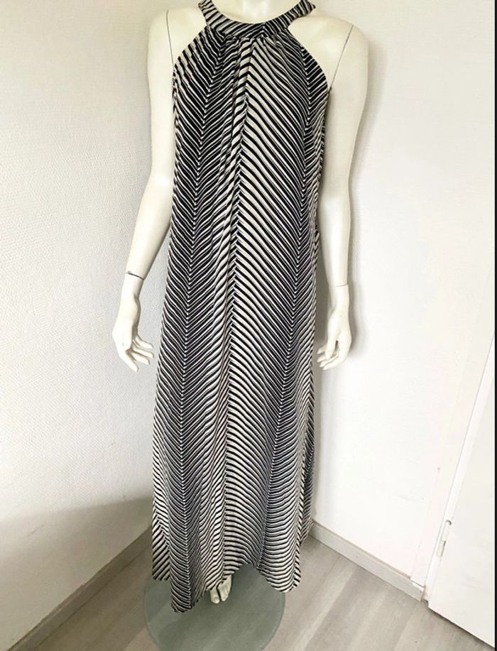 Robe longue fluide – Motif graphique noir – Taille 36/38– Excellent état - photo numéro 4