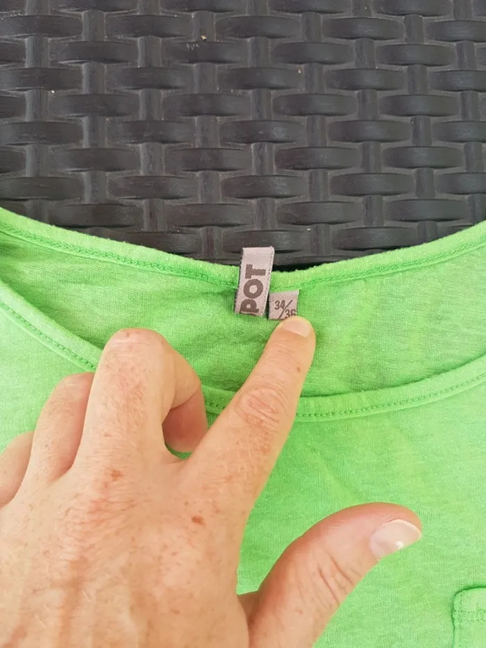 Tee shirt taille 34/36 - photo numéro 2
