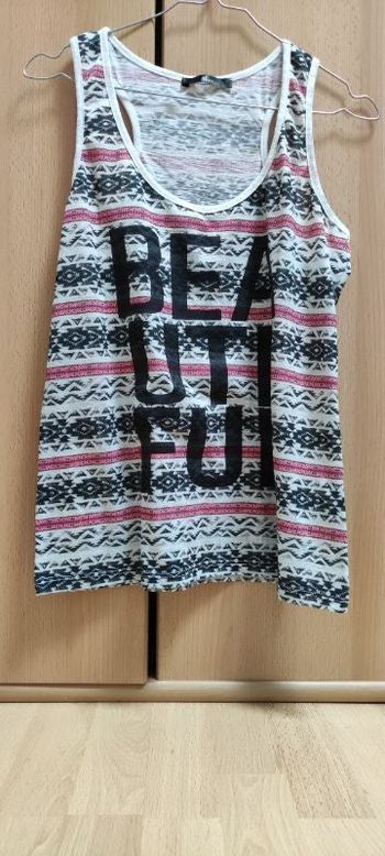 Tee-shirt motifs ethniques