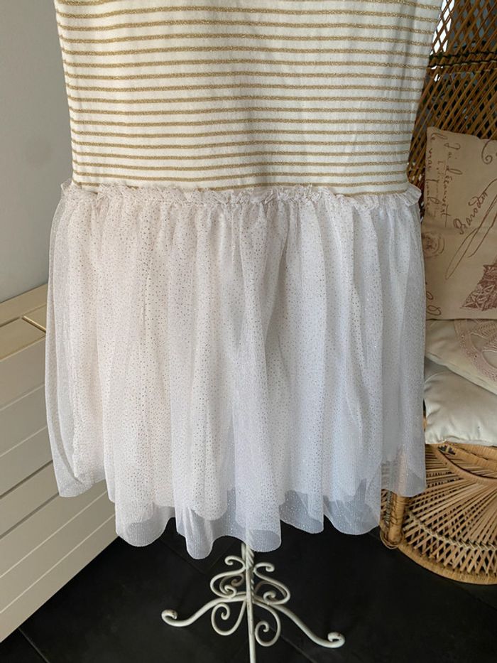 Robe Petit Bateau blanche et dorée à rayures avec jupe en tulle et paillettes taille 10 ans - photo numéro 5