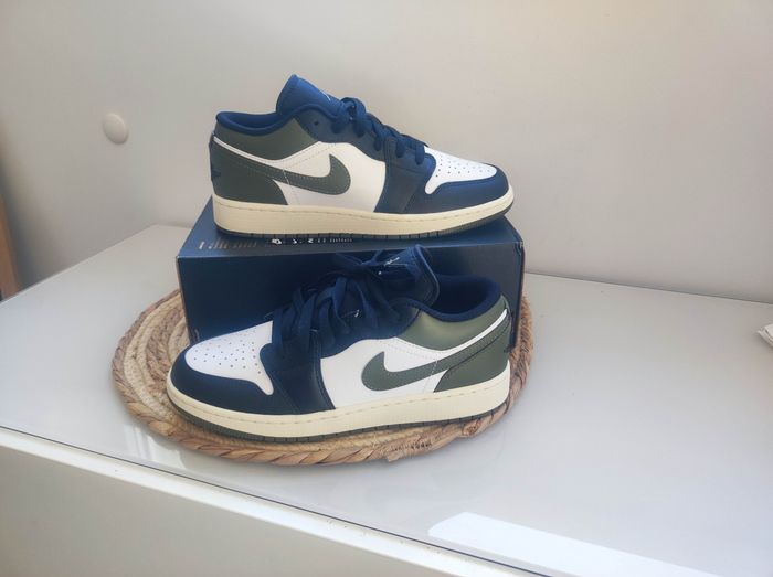 Baskets Nike air Jordan low - photo numéro 2