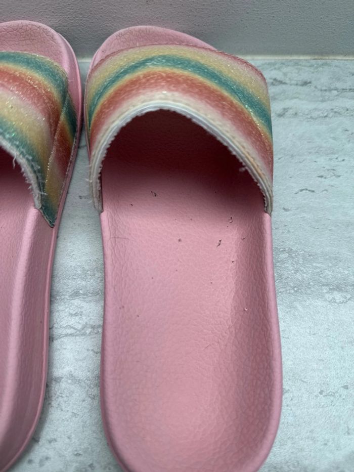 Claquettes fille rose et arc-en-ciel TBE 31-32 - photo numéro 5