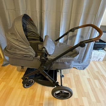 Poussette convertible 3 en 1 BTOUR kinderkraft