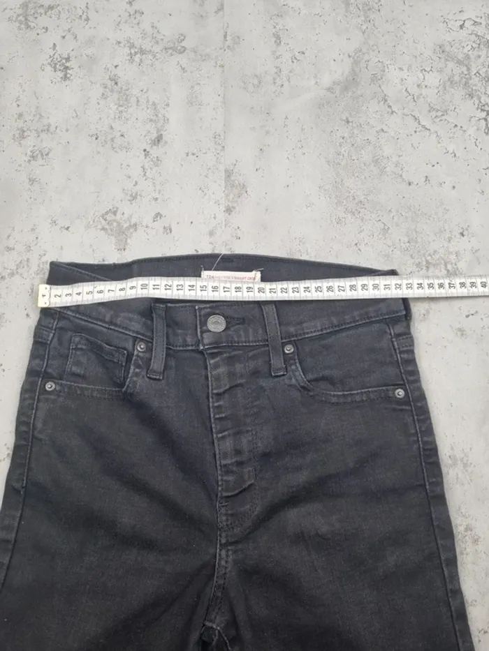 Jean Levi’s 724 noir – Taille 36 FR/ 26 US Femme (mesures en photos) - photo numéro 6