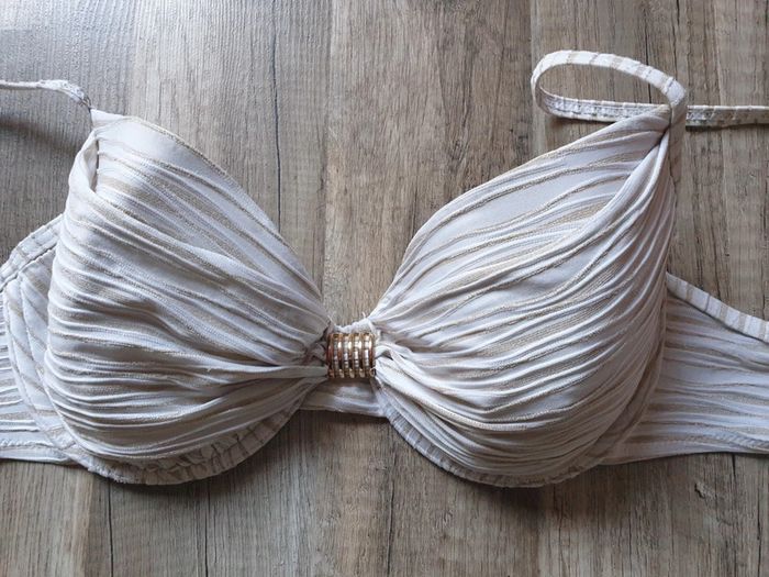 Haut de maillot de bain doré et blanc - photo numéro 2