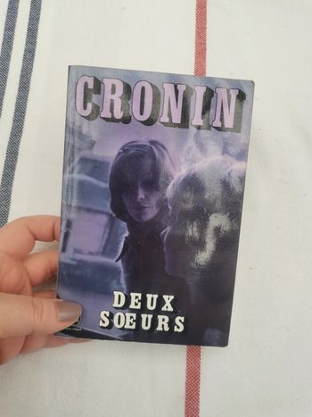 A. J. Cronin, deux sœurs