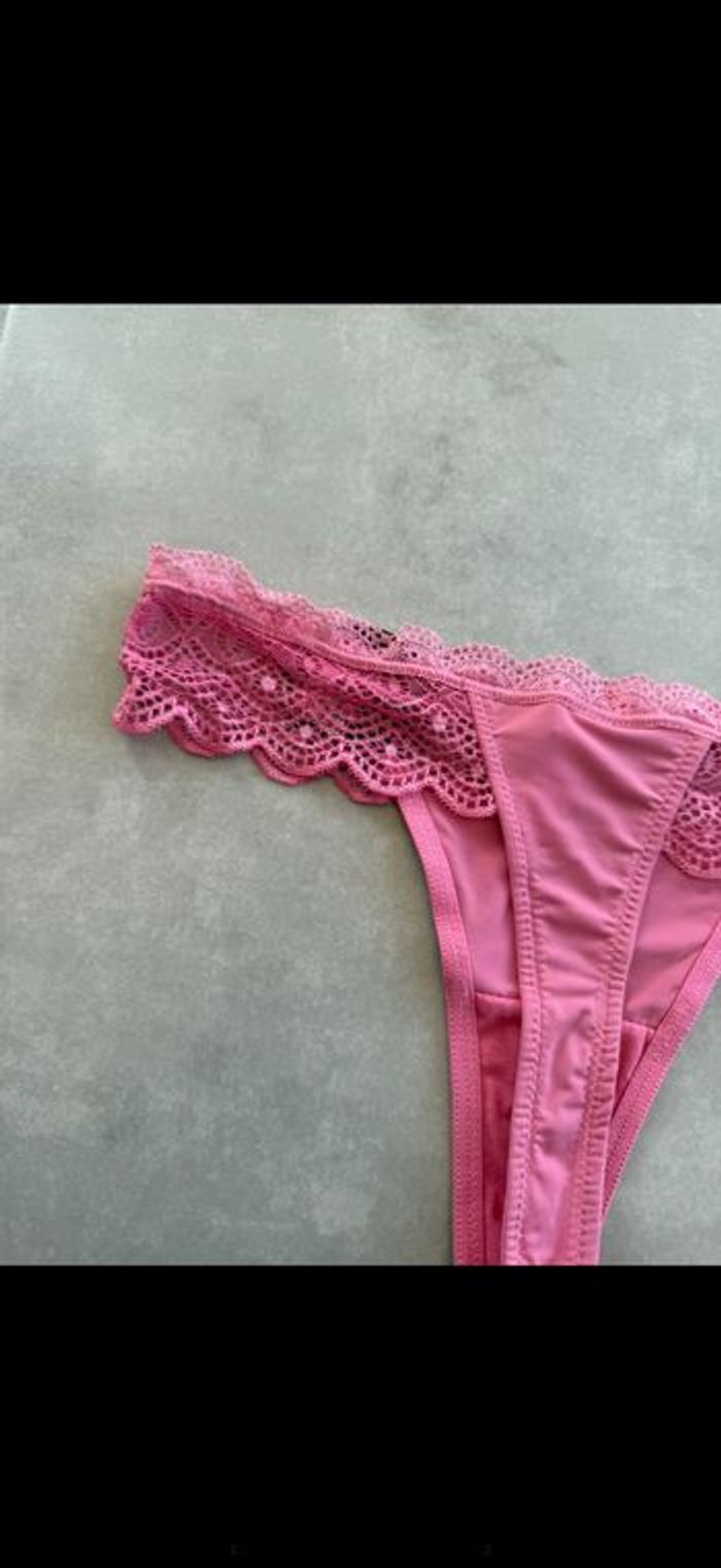 String Taille 36 - photo numéro 8