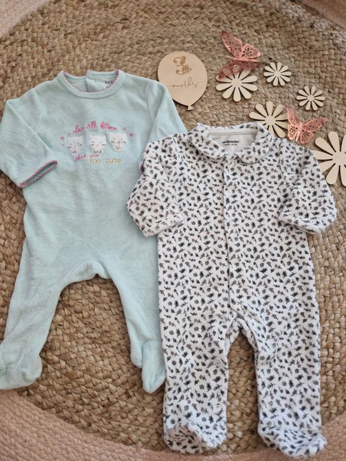 Lot de pyjamas fleurie verbaudet bébé fille 3 mois
