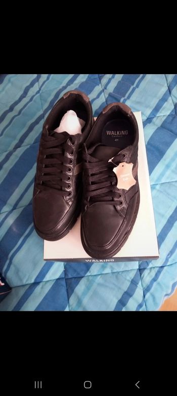 Chaussure cuir neuve
