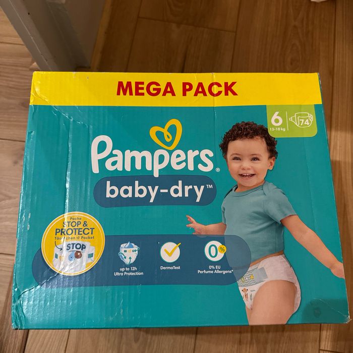 Pampers couché mega pack taille6