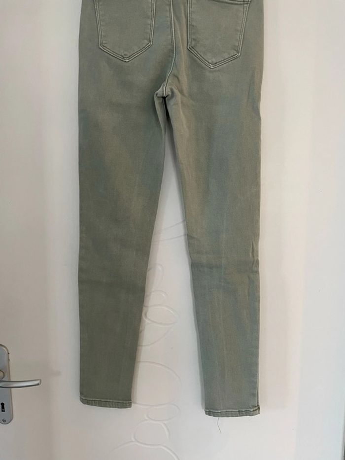 Pantalon jean vert d’eau clair très extensible taille haute coupe skinny Miss Bon taille 36 - photo numéro 7