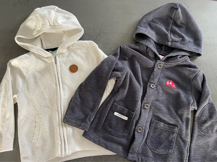Lots de 2 gilets 18 mois
