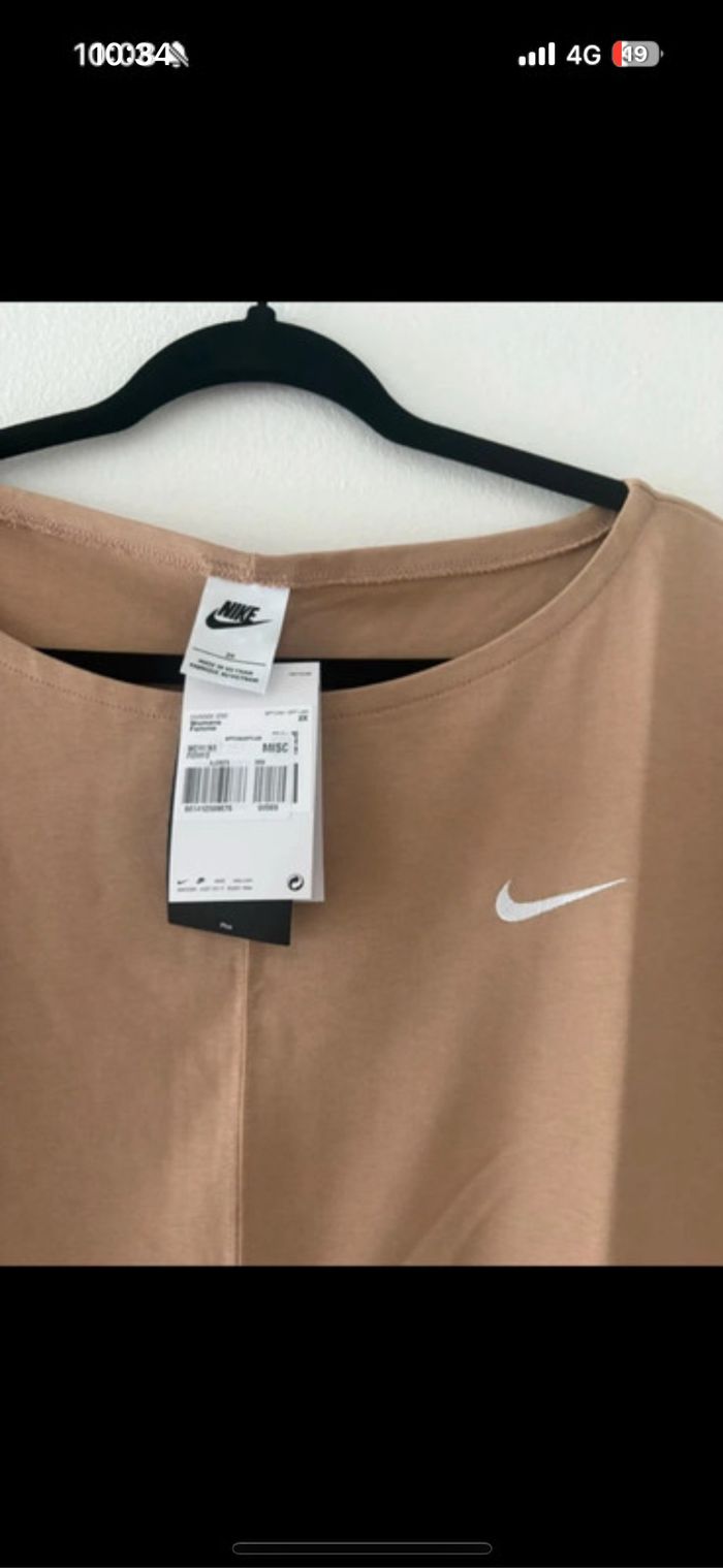 Robe Nike - photo numéro 2