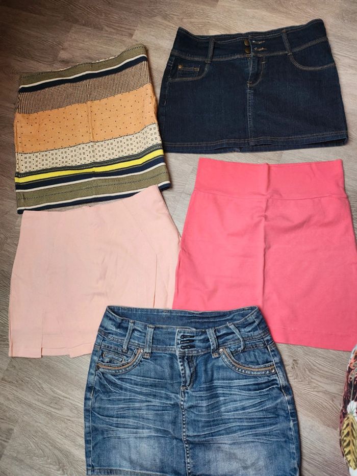 Lot Jupes 38/40 promod