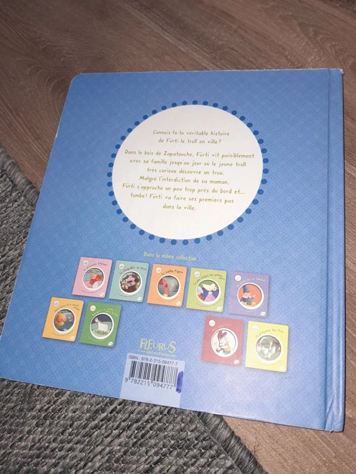 Livre rigide en carton Furti le troll en ville 🌺 - photo numéro 4