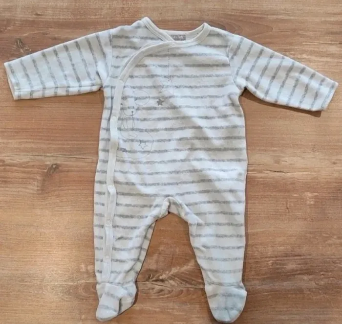 Lot de 5 pyjamas velour + 5 bodies manches longues - Fille - Taille 3 mois - photo numéro 3