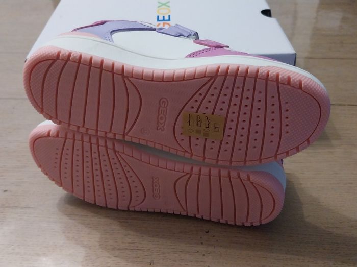 Baskets fille pointure 32 neuves - photo numéro 6