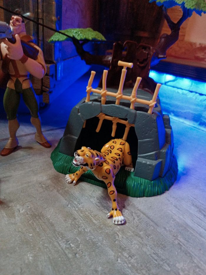 Disney Heroes héros tarzan Disney arbre tree maison house treehouse famosa figurine Playset figura - photo numéro 5