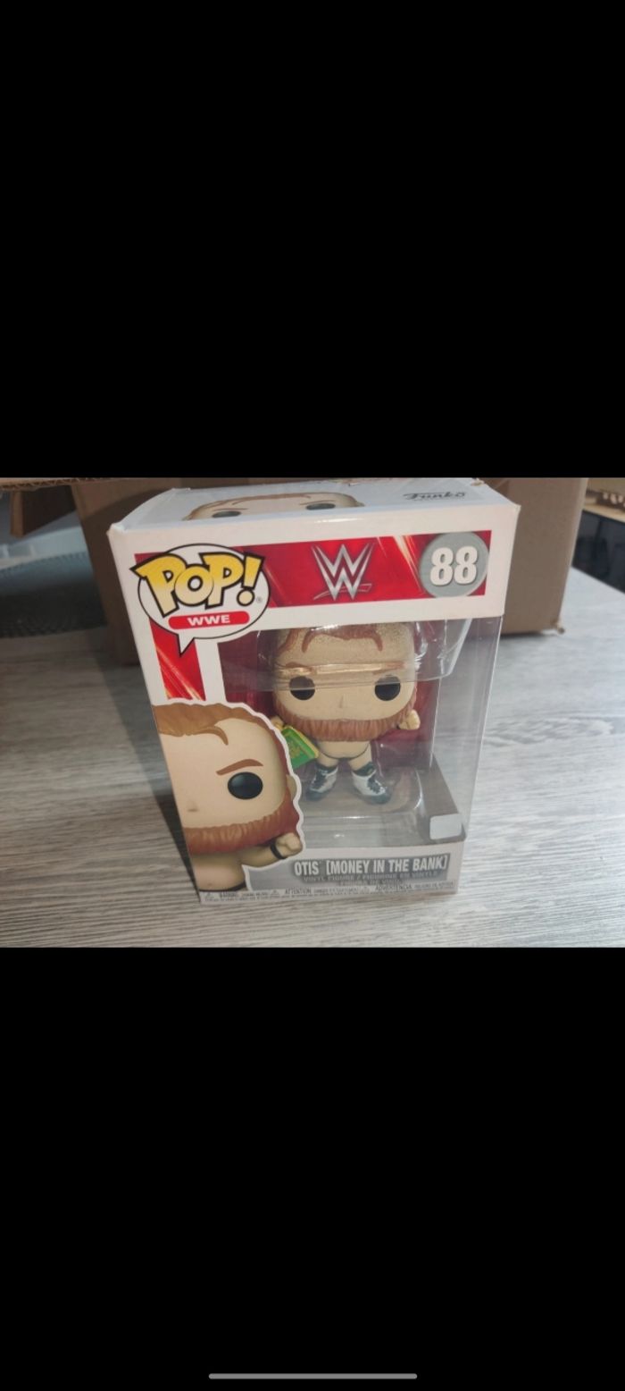 Pop WWE Otis 88