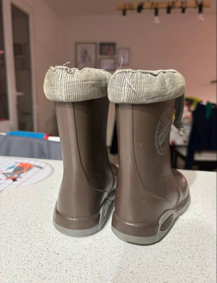 Bottes taille 25 - photo numéro 3