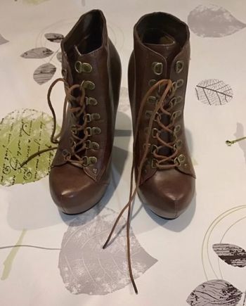 Bottine compensée devant et haut talon taille 38