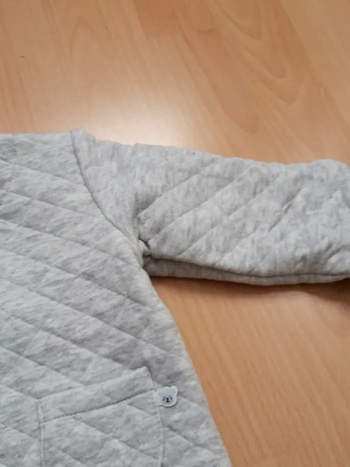 Jolie veste effet matelassée 6 mois - photo numéro 4