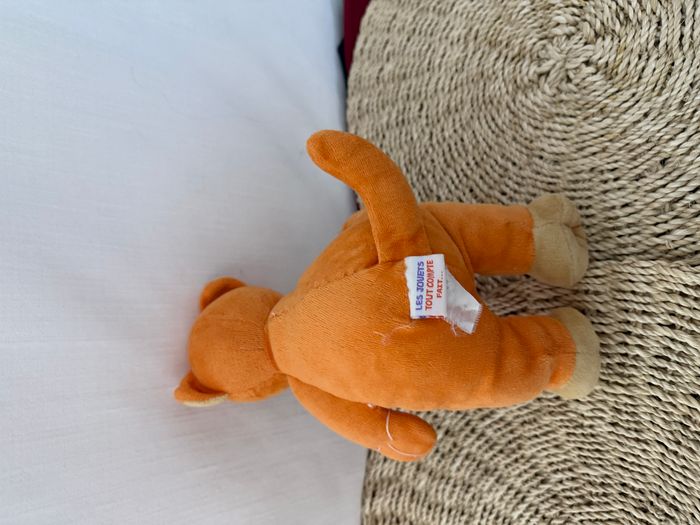 Peluche doudou chat orange beige TCF Tout Compte Fait noeud bleu - photo numéro 2