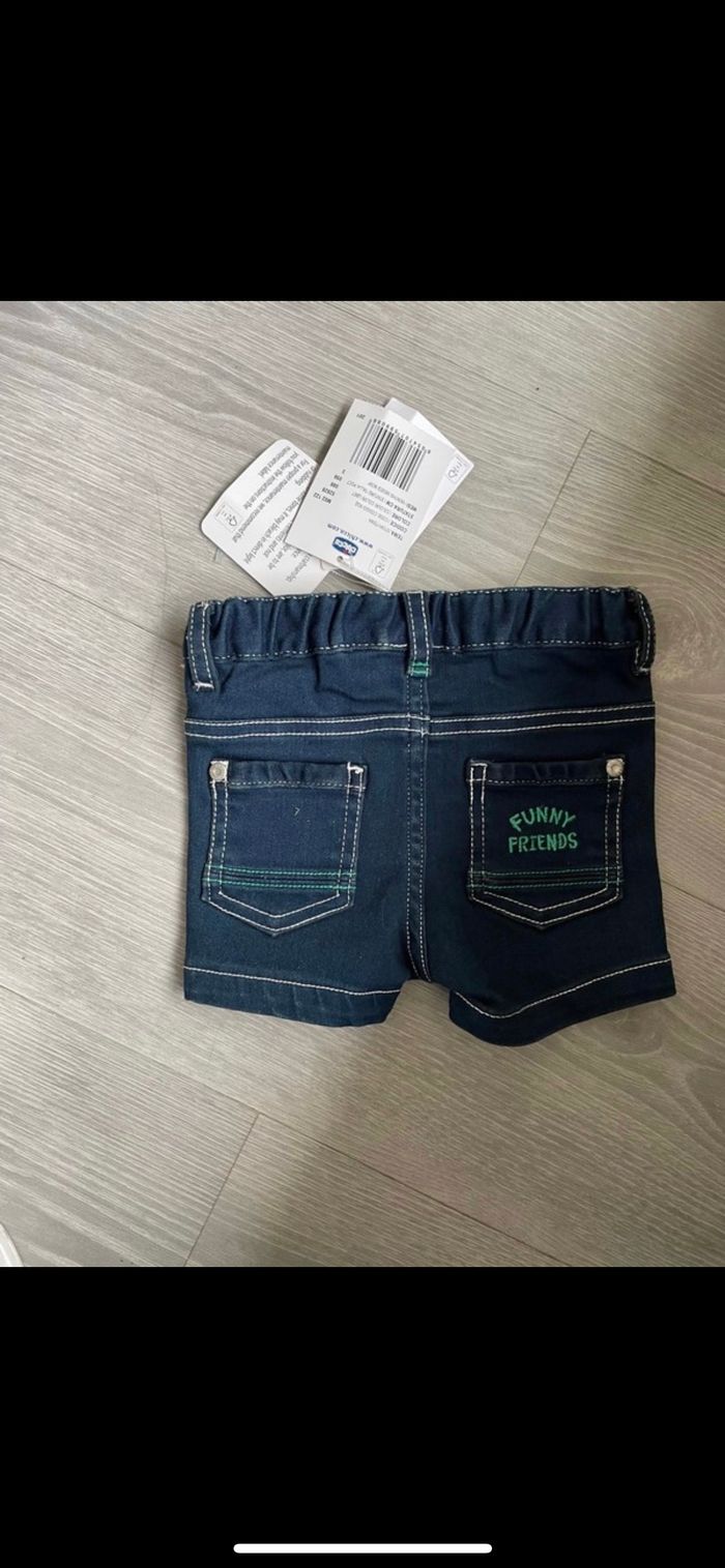 Short chicco taille 3 mois neuf - photo numéro 2