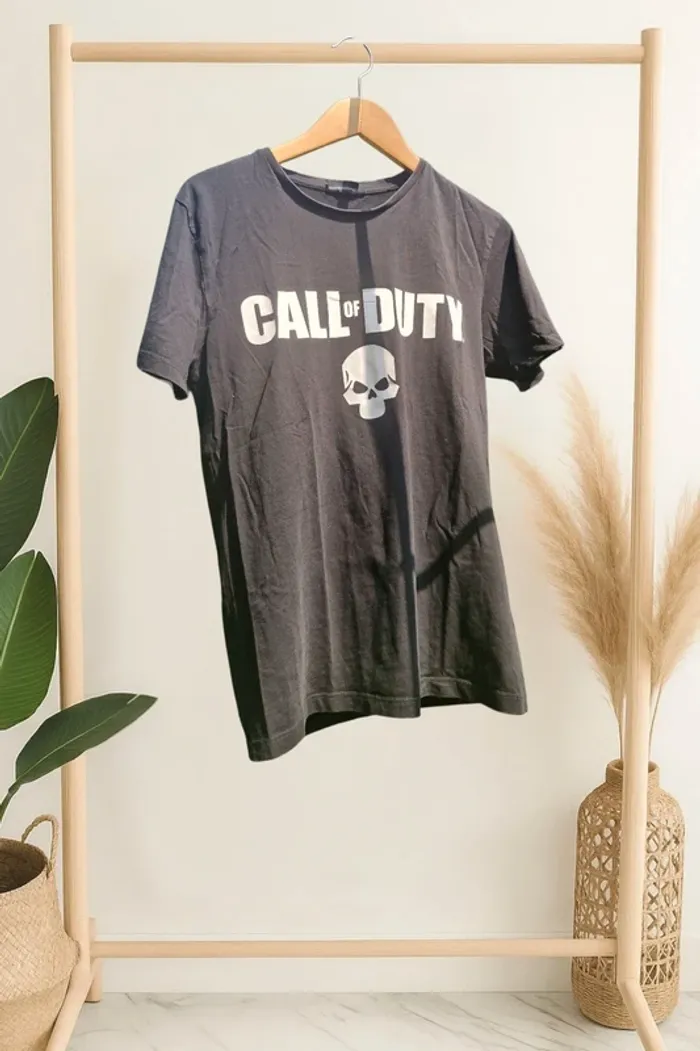 T-shirt noir • imprimé