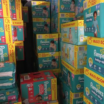Couches Pampers
