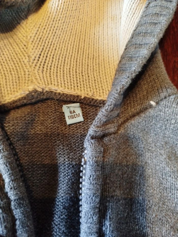 Gilet zippé à capuche - photo numéro 2