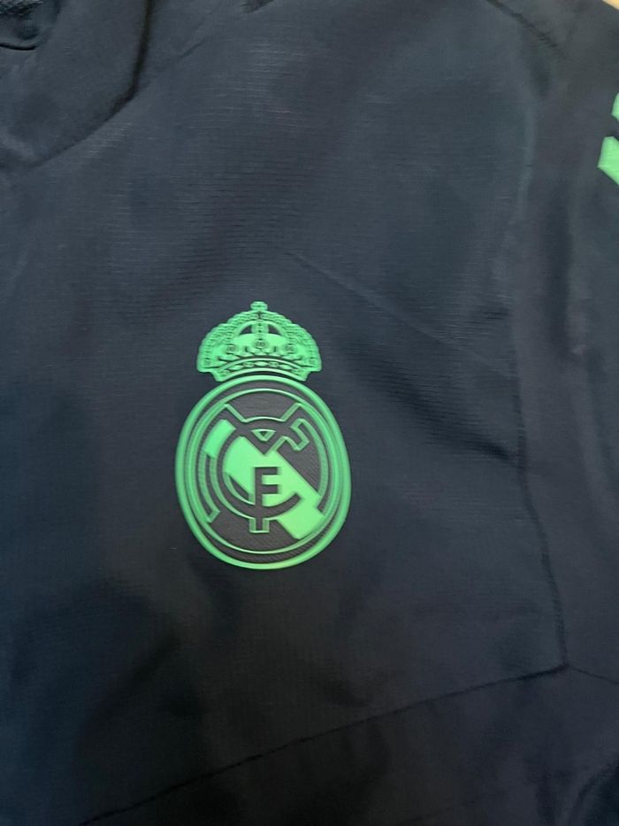 Veste du réal Madrid - photo numéro 2