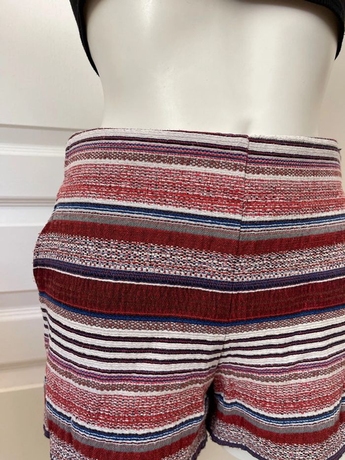Short à rayures - photo numéro 5
