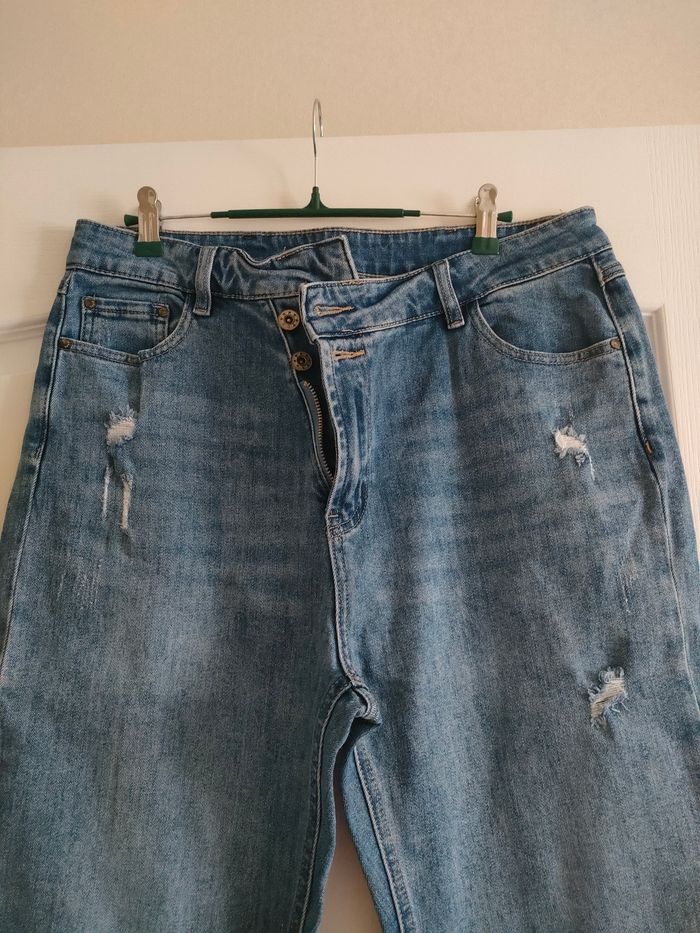 Jeans femme taille 42 en très bon état - photo numéro 2