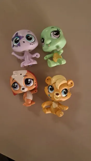 Lot de 4 Littlest Pet Shop