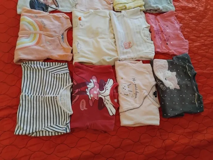 Pyjamas fille 6mois - photo numéro 3