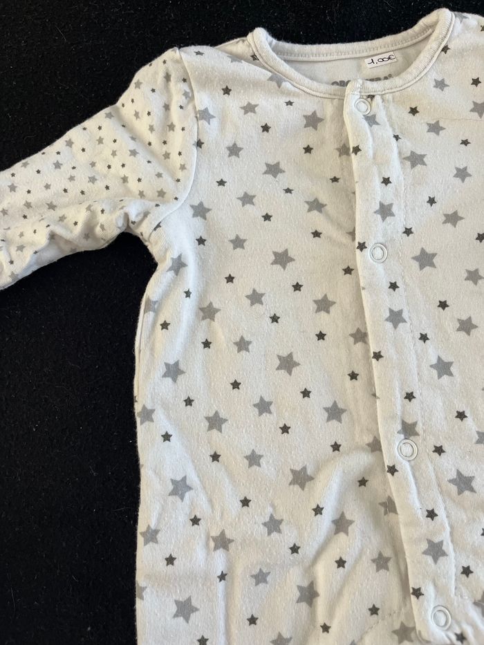 Pyjama 1 mois - photo numéro 3