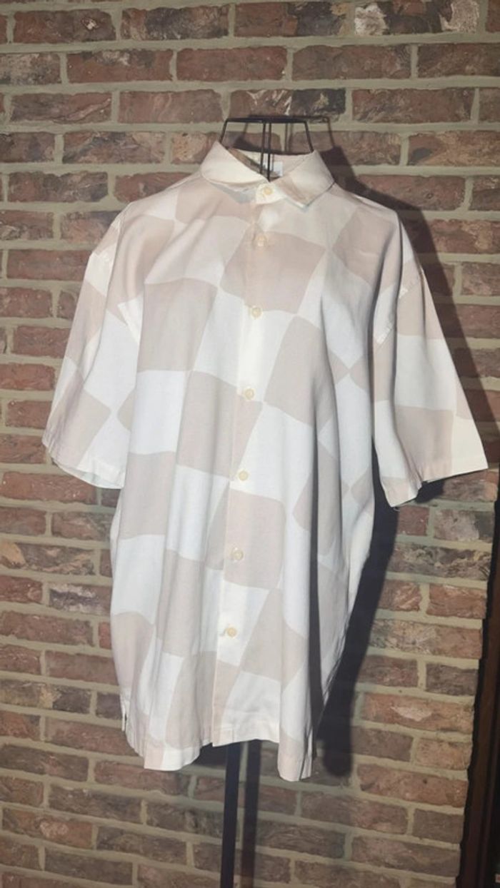 Chemise manches courtes beige et brune Bershka Taille S / 36 - photo numéro 3