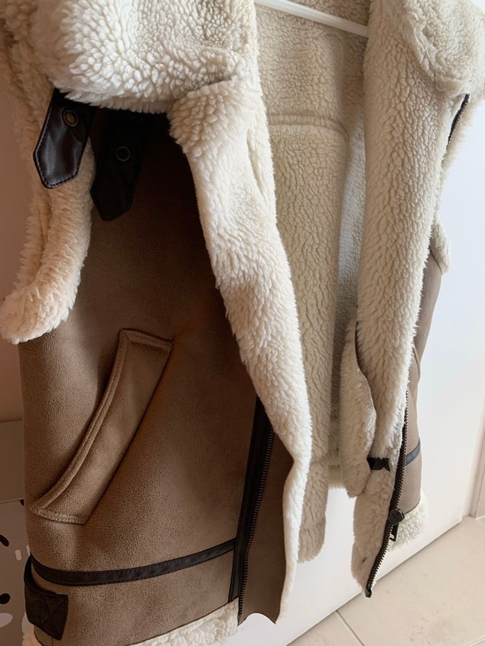 Veste sans manche Stradivarius - photo numéro 2