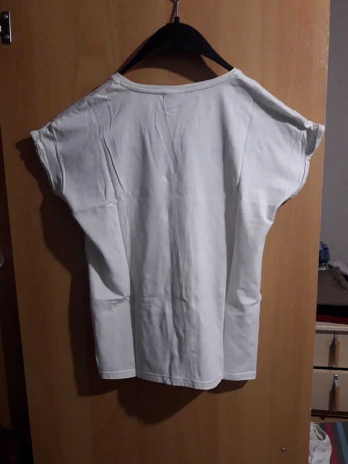 Tee-shirt 14 ans - photo numéro 3