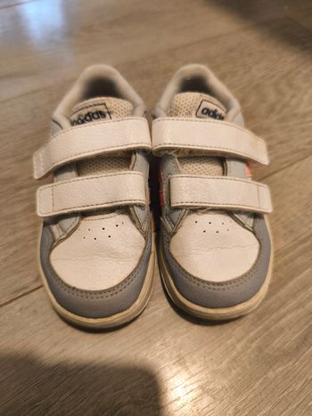 Basket  Adidas Breaknet blanches et roses